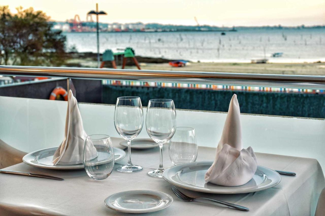 Hotel Alda Carril Vilagarcia de Arousa Exterior photo
